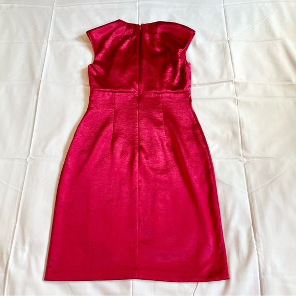 Stunning Red Satin Dress - Picture 3 of 6
